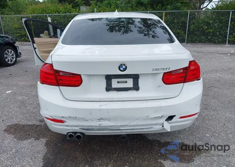 2013 BMW 328I из США, поврежденный, VIN WBA3A5C53DF355369
